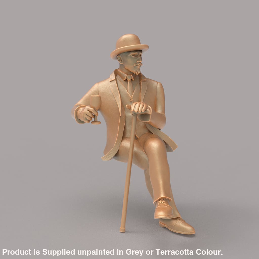 MM2082 Man with wine glass sitting Figure