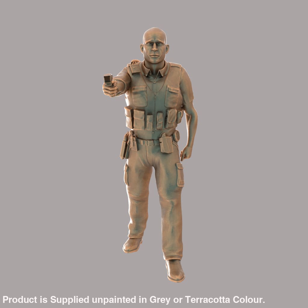 MM272 Male Police Officer Taser Drawn Figure