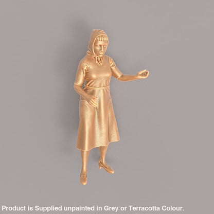MM557 1940’s Style Lady with Scarf Figure