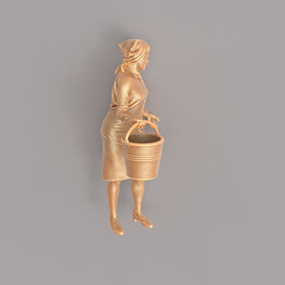 MM558 1940’s Style Lady with Bucket Figure