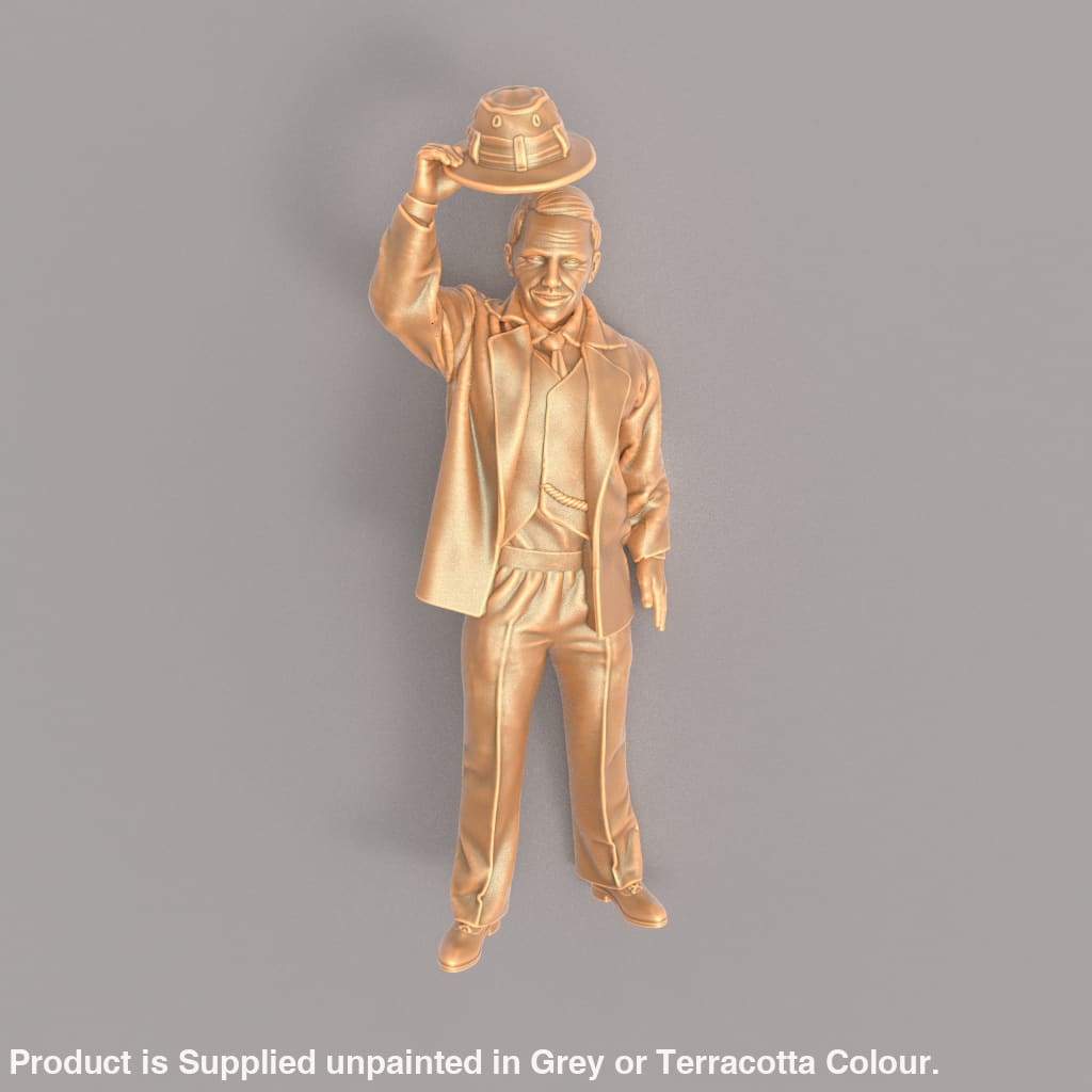 MM561 1940’s Style Male Waving Hat Figure