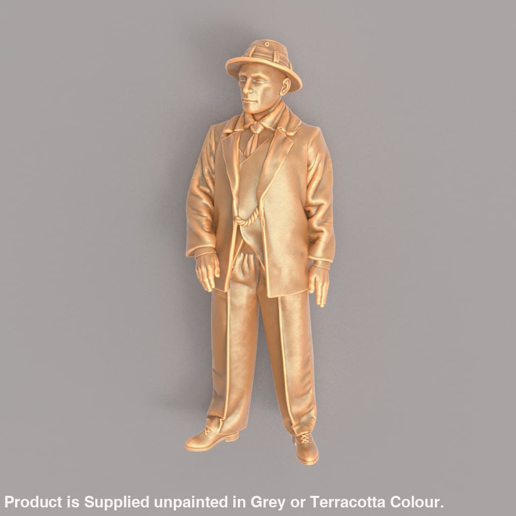 MM563 1940’s Style Male Wearing Hat Figure