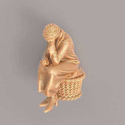 MM566 1940’s Style Female Sitting on Washing Basket Figure