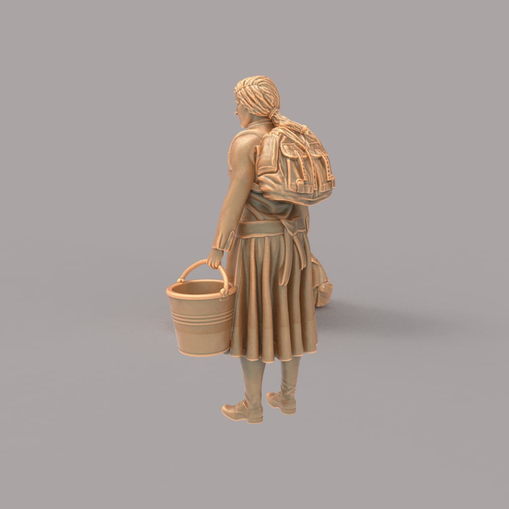 MM589 1940’s Lady with bags and Bucket Figure