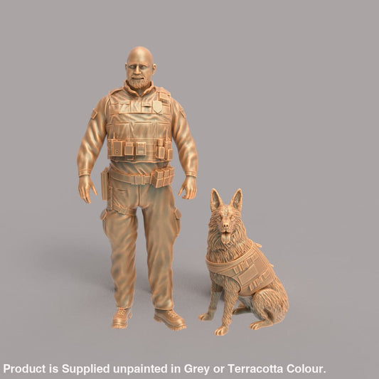 MM629 K9 Police Dog Handler - and Alsatian Figure