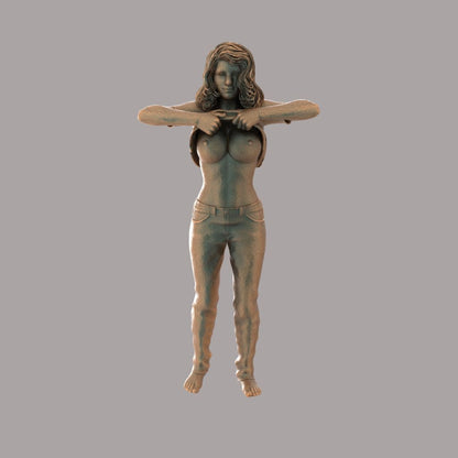MM713 Girl Lifting Top Off 18 + Figure