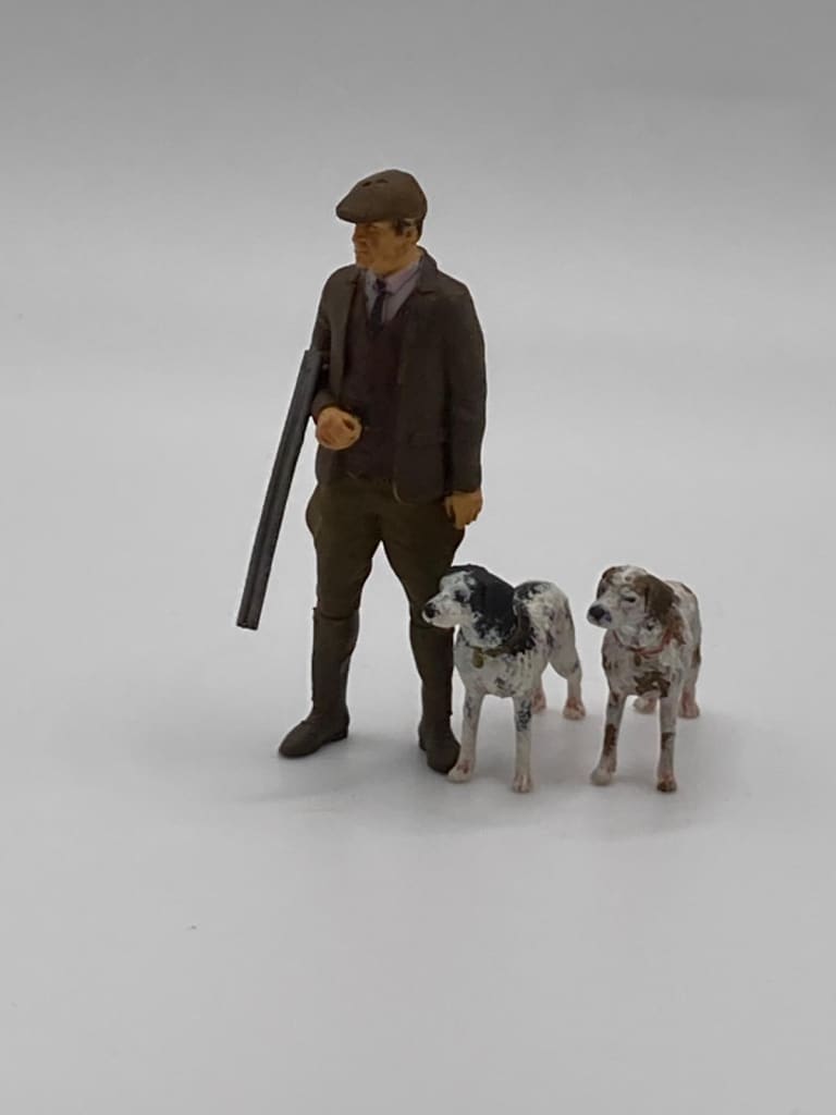 MM731 Farmer Walking and Dogs Trade - Figure