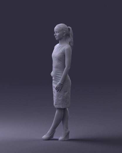 Smart Young Female Mm814 Figure