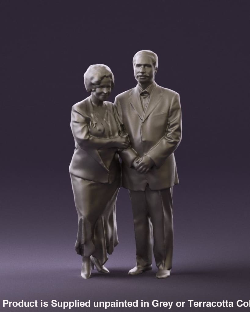 Mm863 Elderly Couple Figure