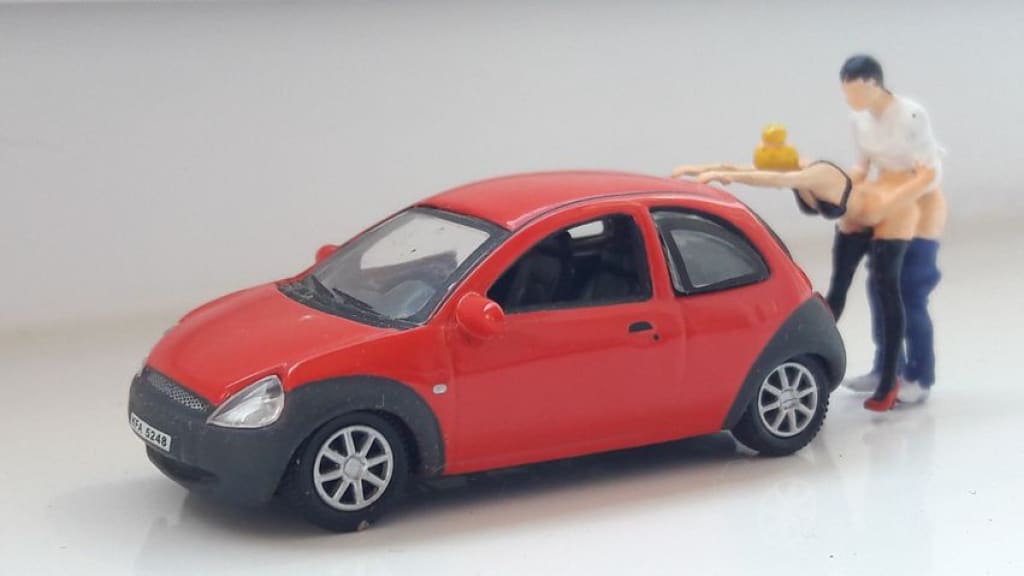 MM916 Sexy Scenes 1 Figure