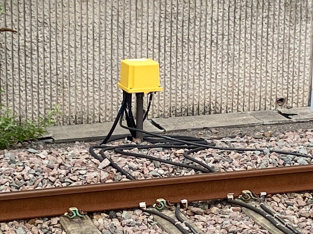 PJD083 Model Railway Axel Counter x 24