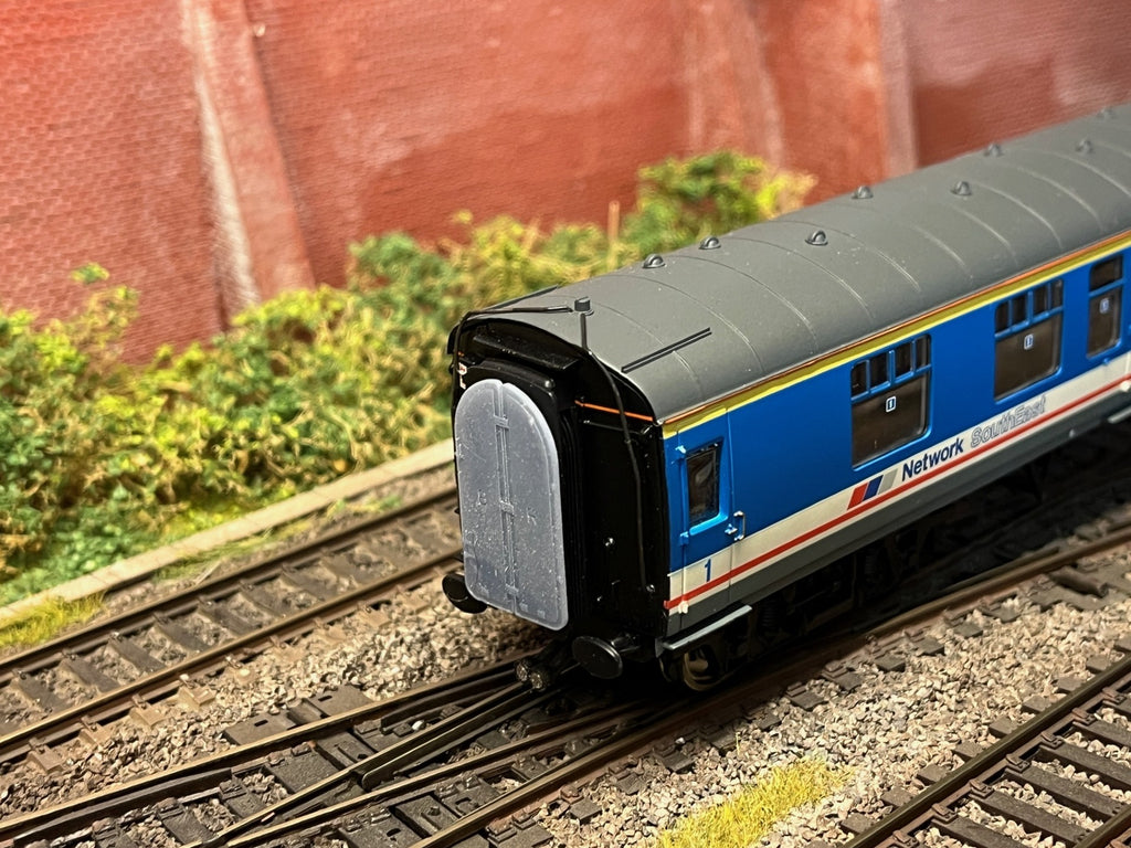 PJD103 Model Railway MK1 Coach End Door Blanks BR x 2